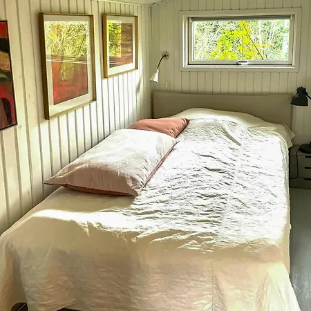 Art-filled By Heath And Bathing *